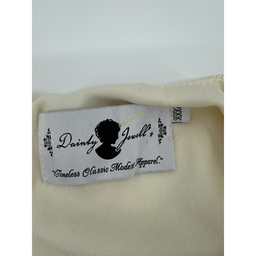 Women's cream lace top features Long sleeves Size XXXL - Picture 3 of 7